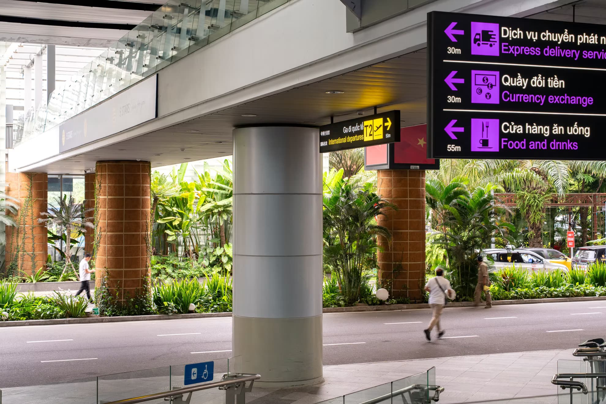 Danang International Airport — Environmental Design